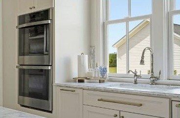 Double ovens and prep sink